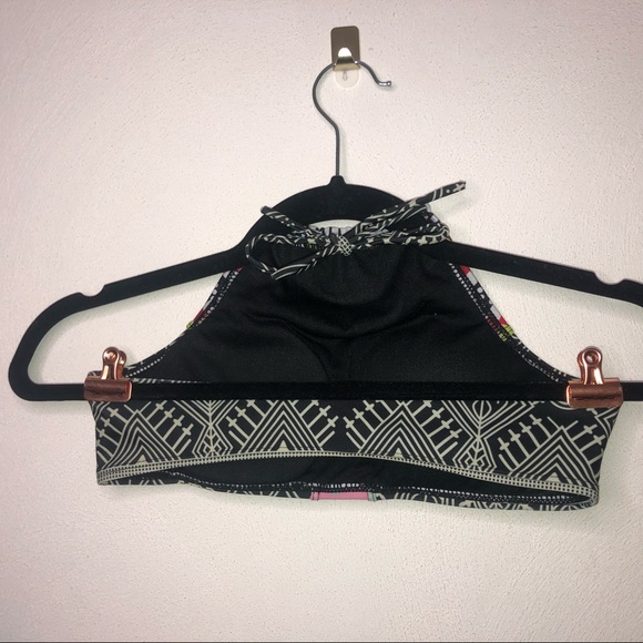 super cute multicolored bathing suit top 🐬NWOT - Picture 2 of 2